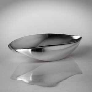 Tapio Wirkkala - A Sterling silver dish "Lieve", model TW 5 - Kultakeskus, Finland 1955