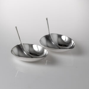 Tapio Wirkkala - Two Sterling silver Leafshaped bowls, model TW 4 - Kultakeskus, Finland 1951 & 1958