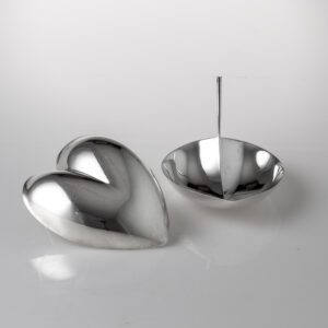 Tapio Wirkkala - Two Sterling silver Leafshaped bowls, model TW 4 - Kultakeskus, Finland 1951 & 1958