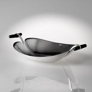 Tapio Wirkkala - A Sterling silver leafshaped dish, with lacquered wooden handles, model TW 58 - Kultakeskus, Finland 1956