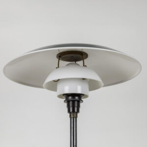 Poul Henningsen - A table light, model "PH 3½-2" - Louis Poulsen, Denmark ca. 1933