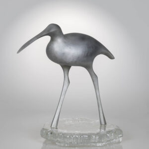 Tapio Wirkkala - A sculpture of a bird "Suokurppa" on a glass stand, model TW513 - Kultakeskus / Iittala, Finland ca. 1975